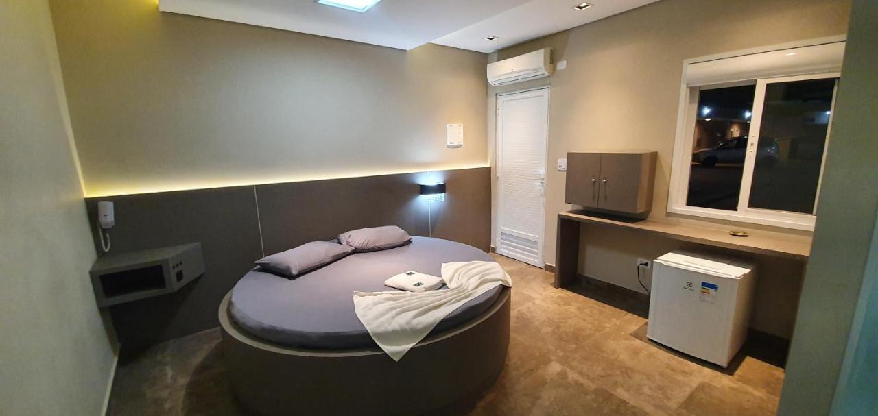 Motel Passione (Adults Only) Pinhais ภายนอก รูปภาพ